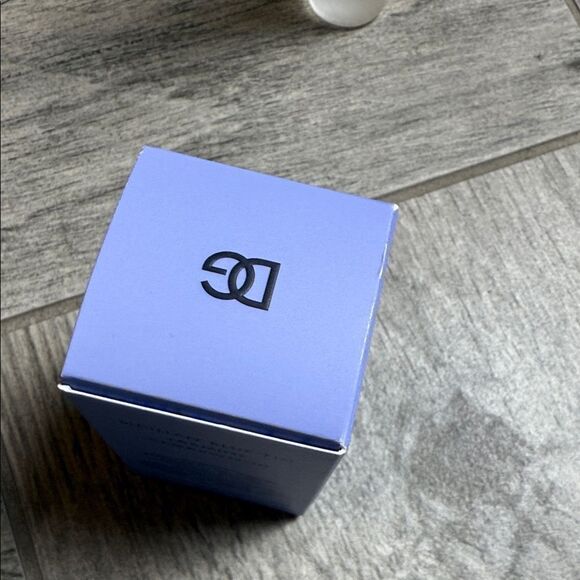 Dolce & Gabbana Light Blue Roll on & Blue Jasmine Mini Perfumes - Picture 7 of 16